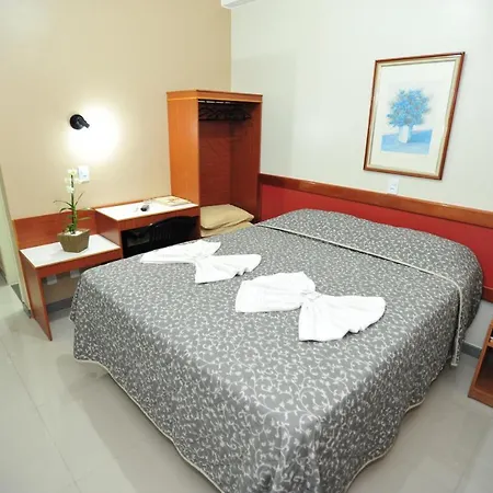Cllin Premium Plaza Hotel Muriae Exterior photo