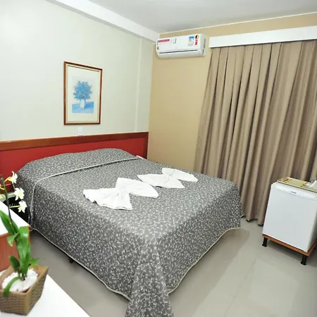 Cllin Premium Plaza Hotel Muriae Exterior photo